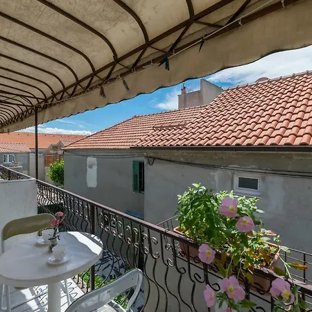 Apartments Miroslava Vodice Exterior photo