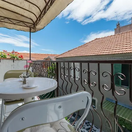 Apartments Miroslava Vodice Exterior photo
