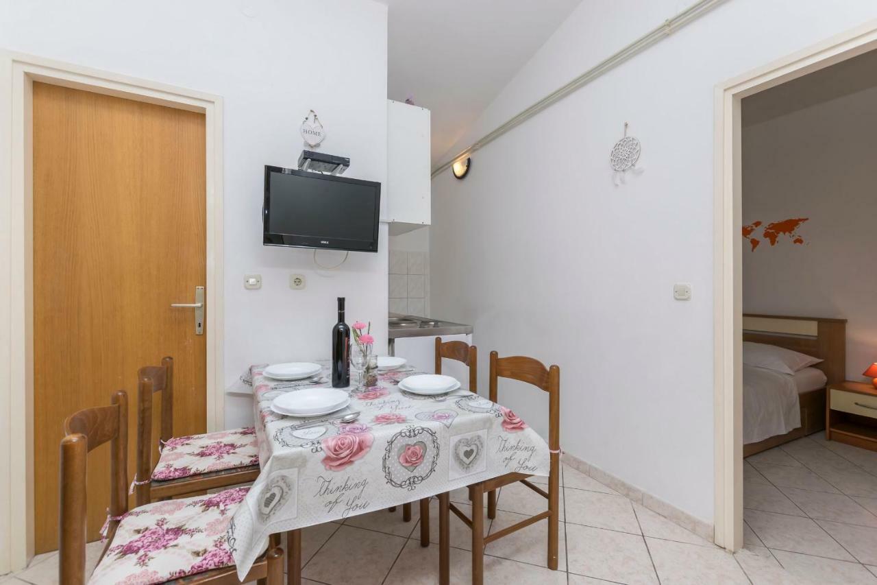 Miroslava Apartment *