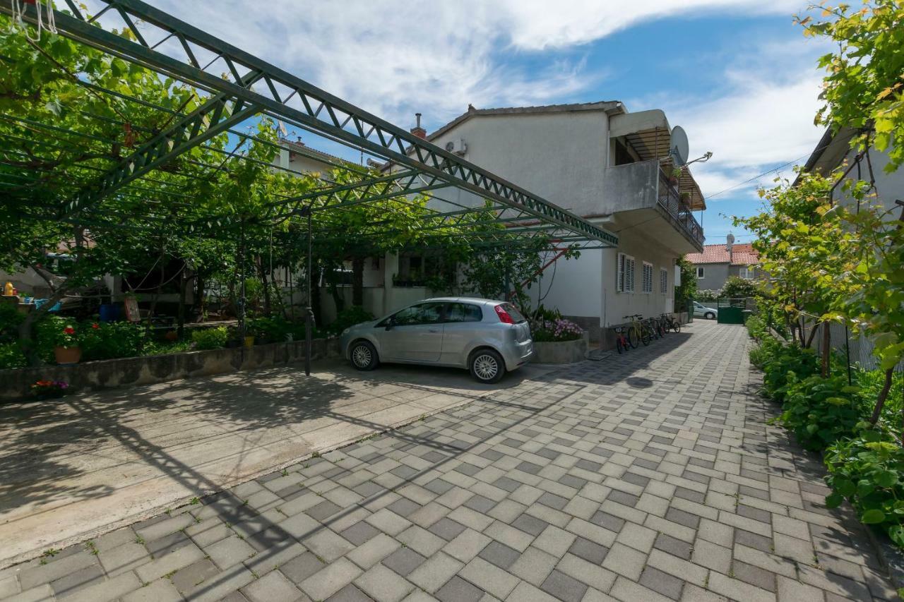 Miroslava Apartment *